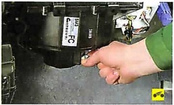 Демонтаж блока вентилятора отопителя Nissan Almera